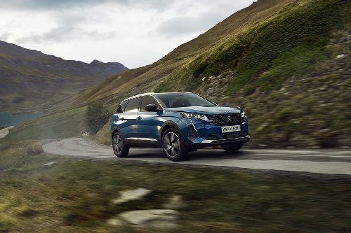 5008 Medium Angle Front View