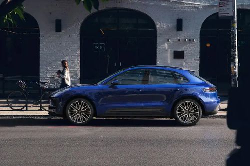 Macan Side view
