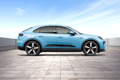Macan Electric Medium Angle Front View