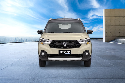 Full Front View of XL7 Hybrid