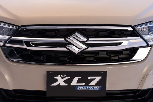 XL7 Hybrid Grille View