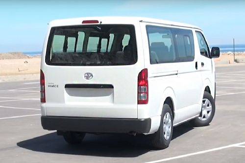 toyota hiace back glass price