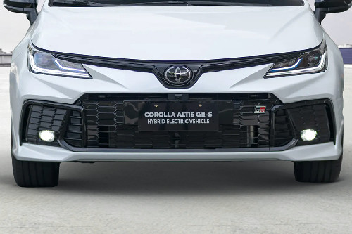 Corolla Altis Grille View