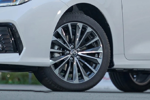 Corolla Altis Wheel