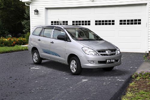 Toyota Innova