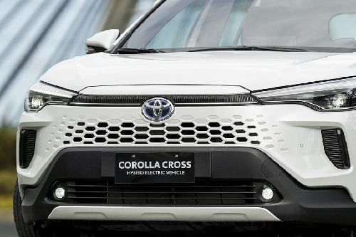 Corolla Cross Grille View