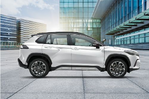 Corolla Cross Medium Angle Front View