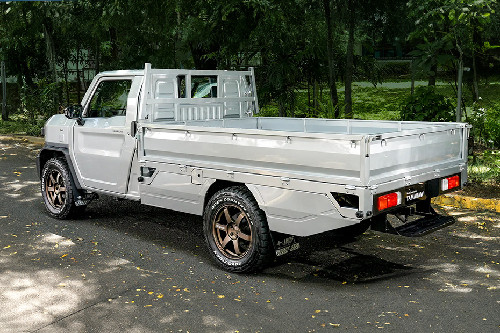 Rear Cross Side View Rear Cross Side View of Toyota Tamaraw