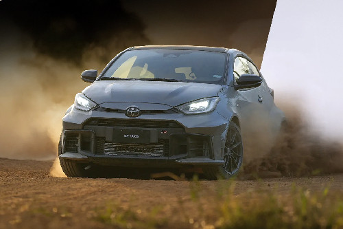 GR Yaris Front deep low Angle View