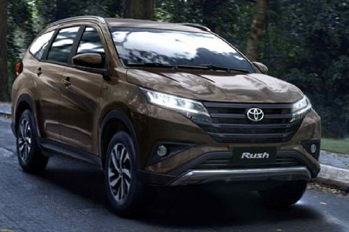Toyota Rush Front Cross Side View