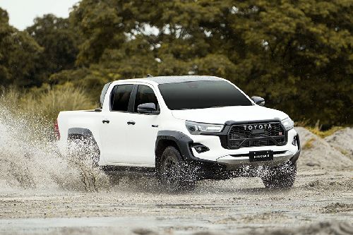 Hilux Tilted Front View