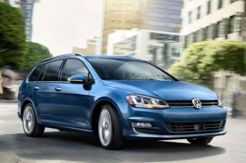 Volkswagen Golf GTS Front Medium View