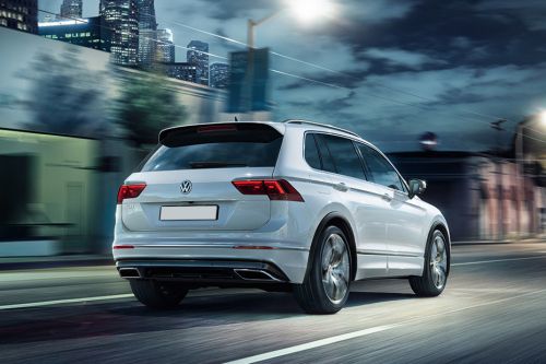 Tiguan (2017-2018) Rear angle view