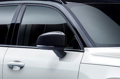 Volvo XC40 Drivers Side Mirror Front Angle
