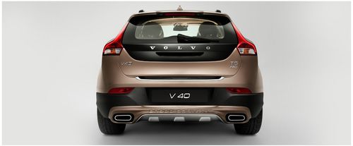 Full Rear View of Volvo V40 Cross country