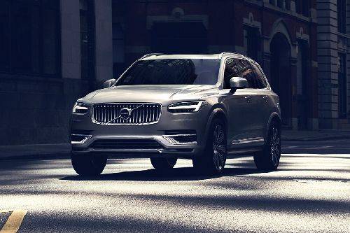 Discontinued Volvo XC90 D5 Momentum Features & Specs