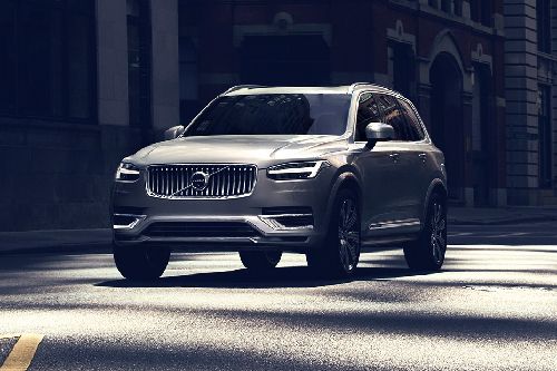 XC90 Front angle low view