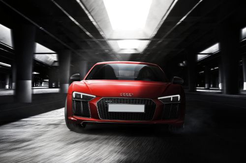 Full Front View of R8 Coupe