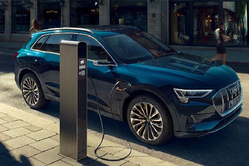 Gas Cap Open of E-Tron