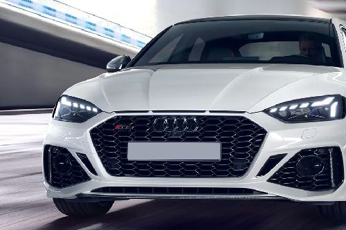 RS 5 Sportback Grille View