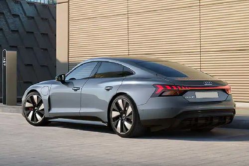 Rear Cross View of Audi E-tron GT