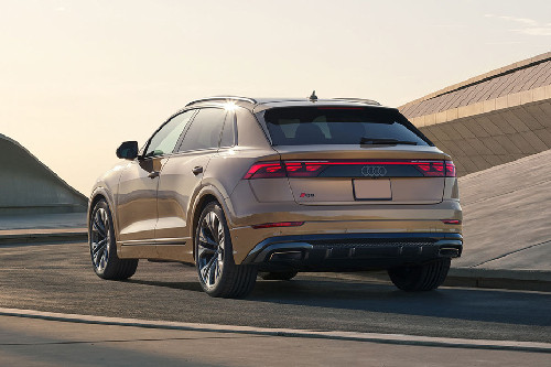 Rear Medium View of Audi Q8