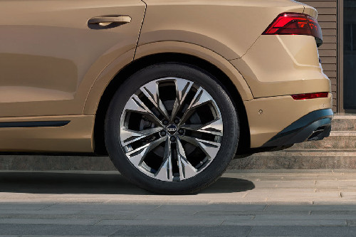 Q8 Wheel
