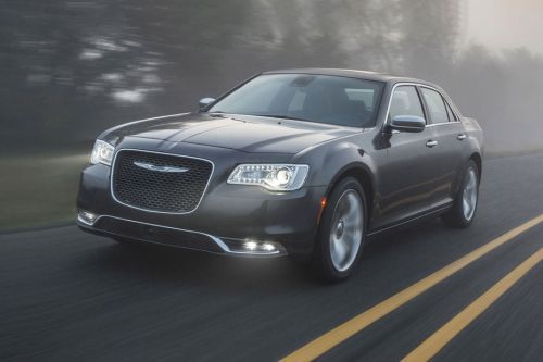 Chrysler 300C Front Angle High View