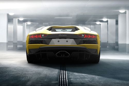 Full Rear View of Lamborghini Aventador