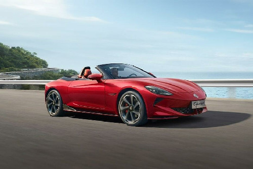 MG Cyberster Front Cross Side View