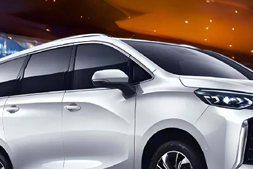 MG G50 Plus Drivers Side Mirror Front Angle