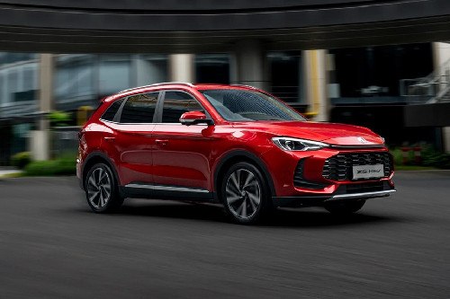 MG ZS Front Cross Side View