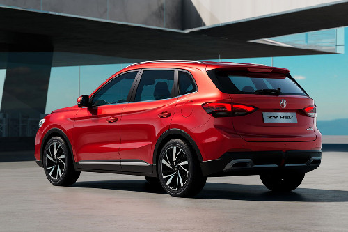 Rear Cross Side View of MG ZS