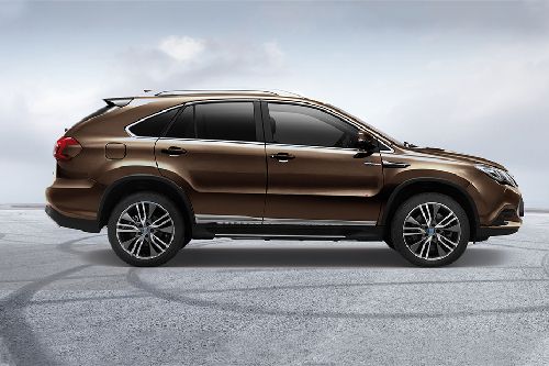 Tang Medium Angle Front View