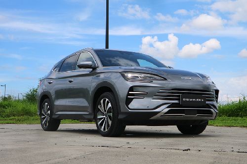 Sealion 6 DM-i Front deep low Angle View