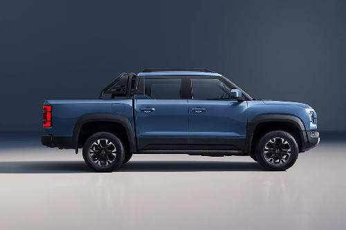 Shark 6 DMO Medium Angle Front View