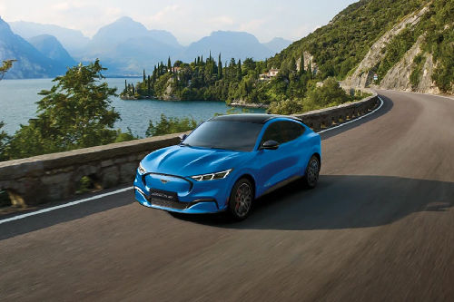 Ford Mustang Mach-E RWD