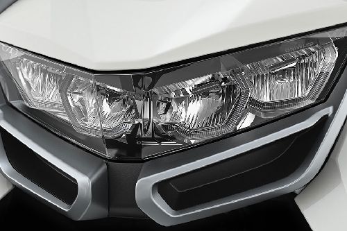 BMW C 400 GT Head Light View
