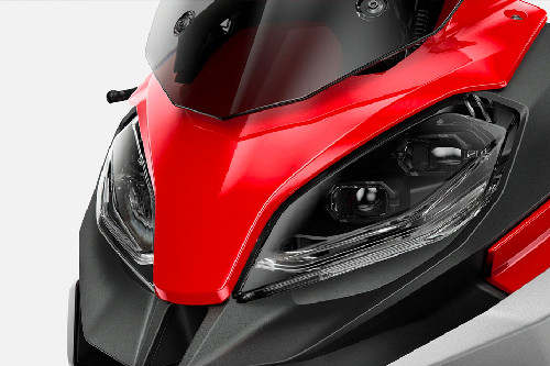 Head Light View BMW F 900 XR Head Light View