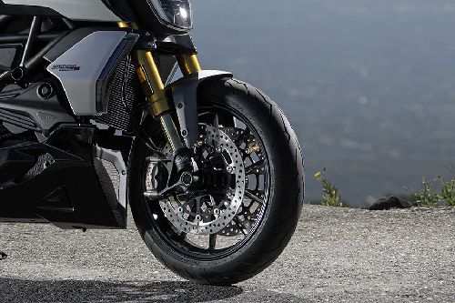 Ducati Diavel 1260 Front Tyre
