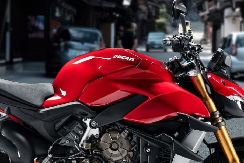 Ducati Streetfighter V4 Fuel Tank View