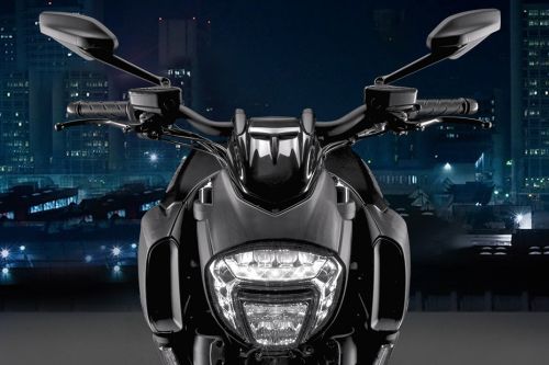 Ducati Diavel Head Light View