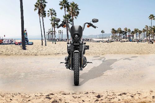 Harley-Davidson Iron 1200 Front View Full Image