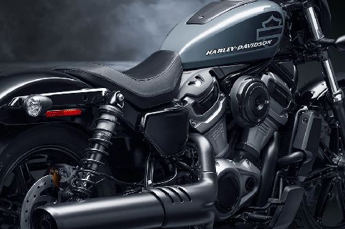 Harley-Davidson Nightster Rider Seat View
