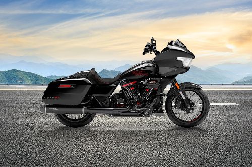 Harley-Davidson CVO Road Glide ST Right Side Viewfull Image