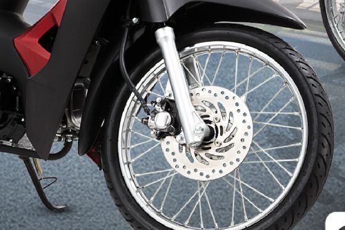 Honda Wave110R Front Tyre View