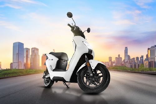 Slant Front View Full Image Honda EM1 e: Slant Front View Full Image