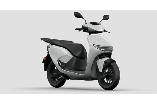 Slant Rear View Full Image Honda CUV e: Slant Rear View Full Image