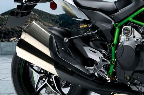 Kawasaki Ninja H2 Exhaust View
