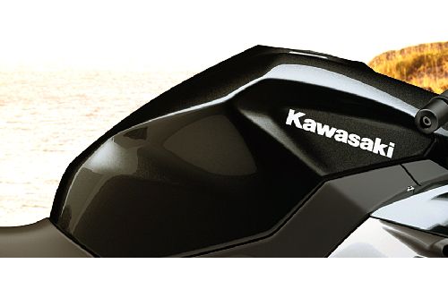 Kawasaki Ninja 400 Fuel Tank View
